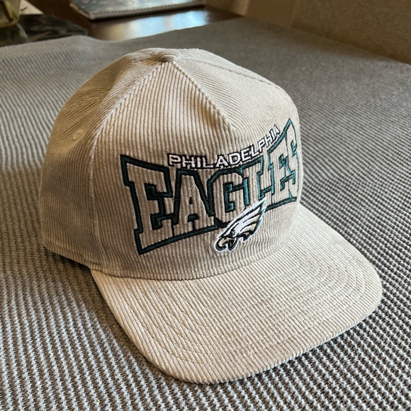 NWOT Philadelphia Eagles Gray Corduroy Cap - Picture 4 of 7